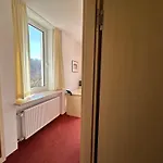 Hostal Ger-haus *
