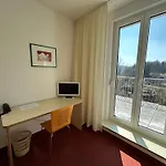 Ger-haus Hostal *