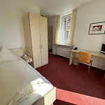 Hostal Ger-haus *