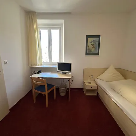 Ger-haus Guest house *