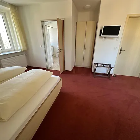 Ger-haus Guest house *