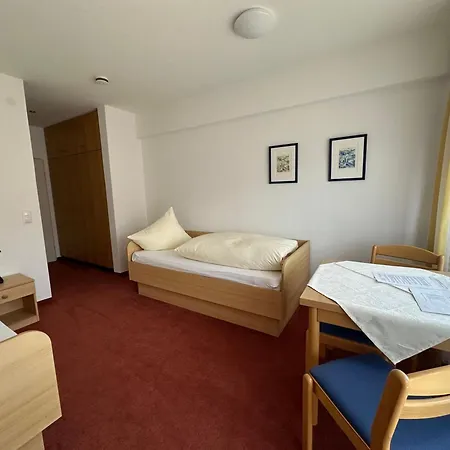 Ger-haus Hostel