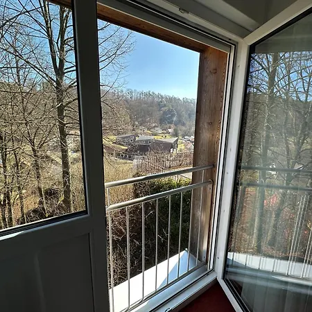 Hostel Ger-haus *